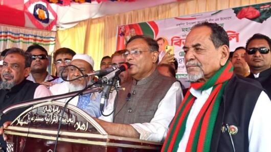 জনগণ ভোট দিয়ে নির্বাচন বর্জনকারীদের মূখে কালিমা লেপন করবে : তথ্যমন্ত্রী